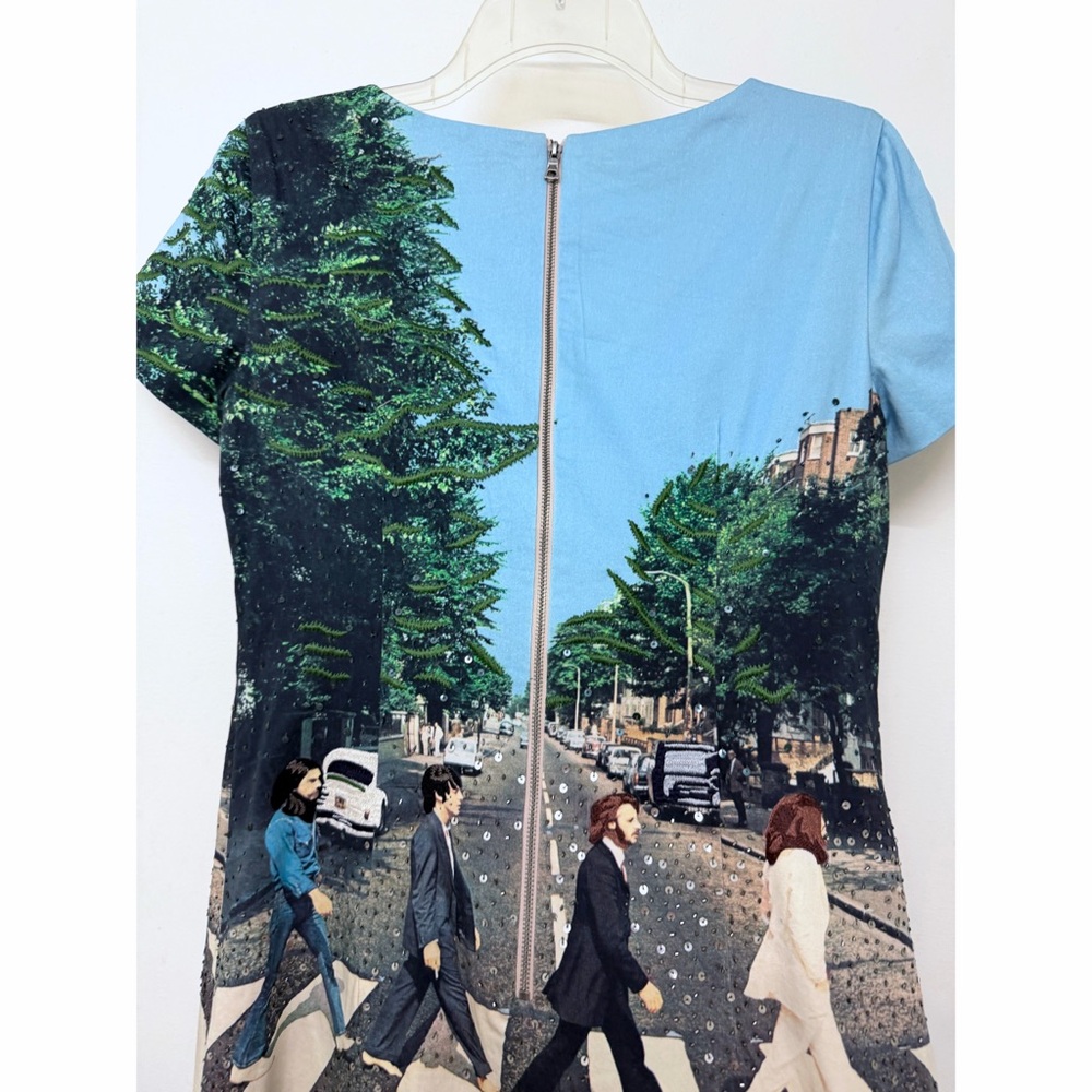 Alice + Olivia x The Beatles Abbey Road Print Mini Dress Embellished Sequin 2 - Picture 11 of 16